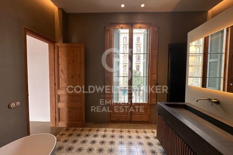 Купить квартиру в Барселона, Испания с 3 спальни, 209м², № 5253 - фото 7