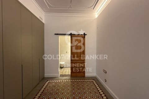 Купить квартиру в Барселона, Испания с 3 спальни, 209м², № 5253 - фото 11