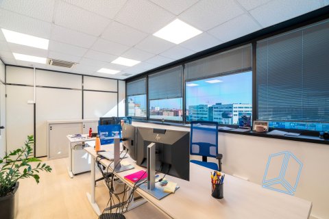 806 sq.m. office for sale in Sants-Montjuic, Barcelona, Catalonia, Spain № 2185 - photo 11
