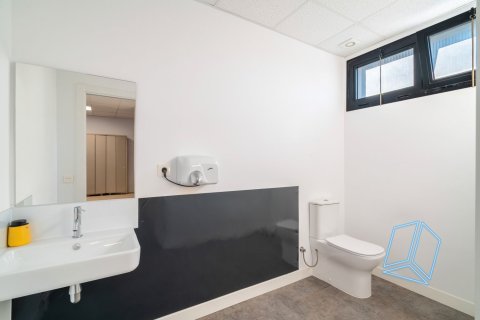 806 sq.m. office for sale in Sants-Montjuic, Barcelona, Catalonia, Spain № 2187 - photo 20