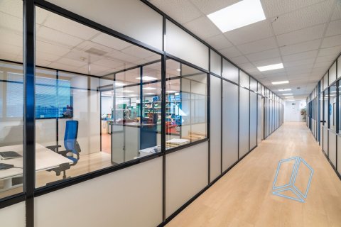 806 sq.m. office for sale in Sants-Montjuic, Barcelona, Catalonia, Spain № 2187 - photo 18