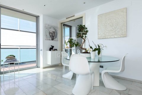 3 bedrooms apartment for sale in Barcelona, Catalonia, Spain № 8541 - photo 7