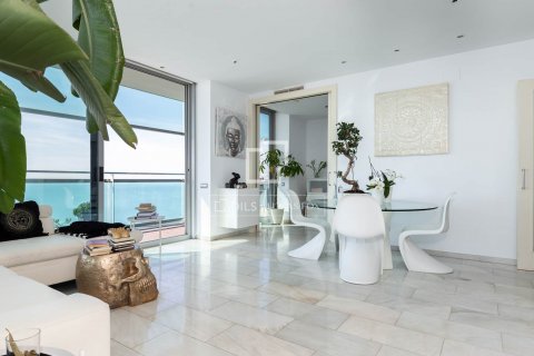 3 bedrooms apartment for sale in Barcelona, Catalonia, Spain № 8541 - photo 8