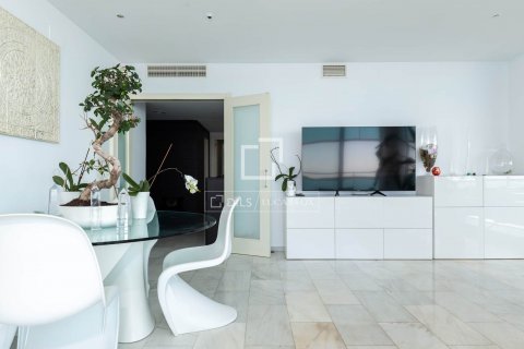 3 bedrooms apartment for sale in Barcelona, Catalonia, Spain № 8541 - photo 9