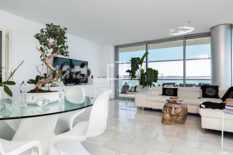 3 bedrooms apartment for sale in Barcelona, Catalonia, Spain № 8541 - photo 6