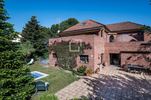 5 bedrooms villa for rent in Sant Cugat Del Valles, Barcelona, Catalonia, Spain № 8540 - photo 3