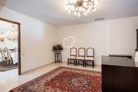 5 bedrooms villa for rent in Sant Cugat Del Valles, Barcelona, Catalonia, Spain № 8540 - photo 23