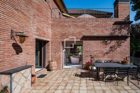5 bedrooms villa for rent in Sant Cugat Del Valles, Barcelona, Catalonia, Spain № 8540 - photo 11