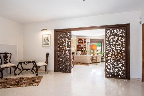 5 bedrooms villa for rent in Sant Cugat Del Valles, Barcelona, Catalonia, Spain № 8540 - photo 25