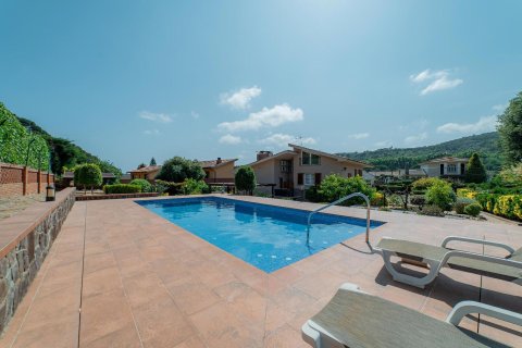 4 bedrooms house for sale in Arenys de Munt, Barcelona, Catalonia, Spain № 1463 - photo 2