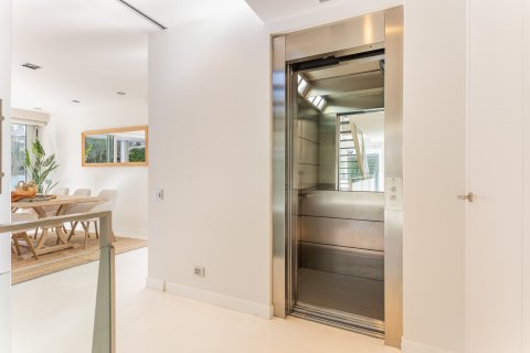 6 bedrooms house for sale in Sant Cugat Del Valles, Barcelona, Catalonia, Spain № 1460 - photo 10