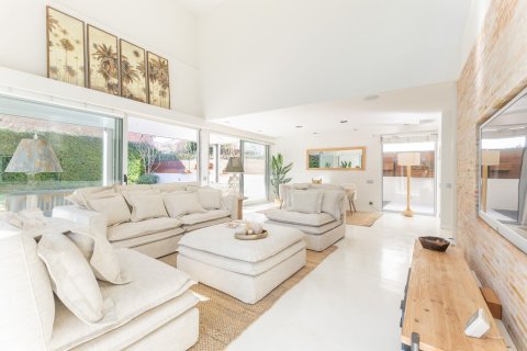 6 bedrooms house for sale in Sant Cugat Del Valles, Barcelona, Catalonia, Spain № 1460 - photo 3