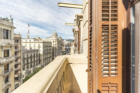 Apartamento de 4 dormitorios en alquiler en Barcelona, Cataluña, Spain № 7122 - foto 8