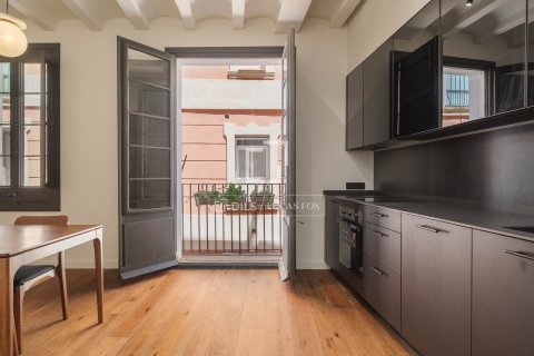 Apartamento de 2 dormitorios en venta en Barcelona, Cataluña, Spain № 7118 - foto 26