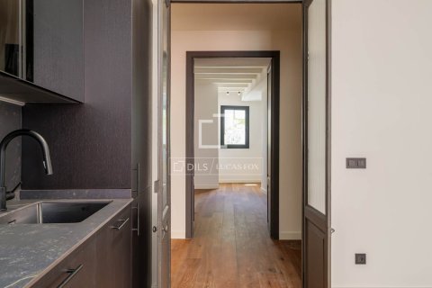 Apartamento de 2 dormitorios en venta en Barcelona, Cataluña, Spain № 7118 - foto 13