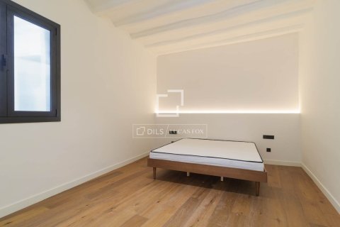 Apartamento de 2 dormitorios en venta en Barcelona, Cataluña, Spain № 7118 - foto 21