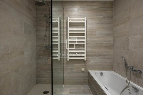 3 bedrooms apartment for sale in Barcelona, Catalonia, Spain № 7124 - photo 18