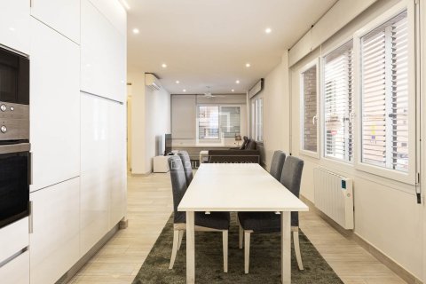3 bedrooms apartment for sale in Barcelona, Catalonia, Spain № 7124 - photo 2