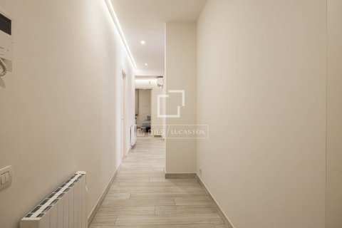 3 bedrooms apartment for sale in Barcelona, Catalonia, Spain № 7124 - photo 25
