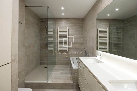 3 bedrooms apartment for sale in Barcelona, Catalonia, Spain № 7124 - photo 6