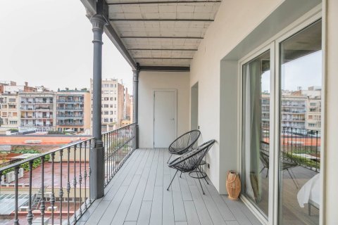 Купить квартиру в Барселона, Испания с 4 комнаты, № 1512 - фото 6