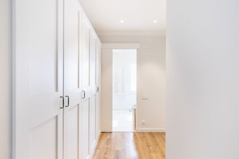 4 chambres apartment à vendre à Barcelona, Catalonia, Spain № 1514 - photo 13