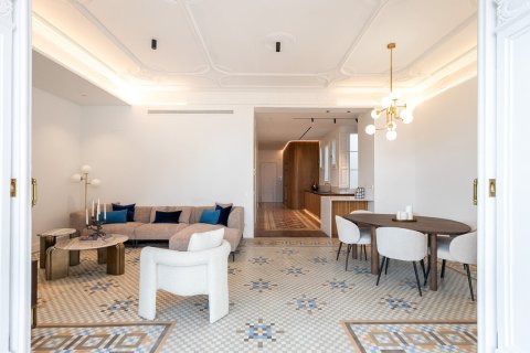 3 bedrooms apartment for sale in Barcelona, Catalonia, Spain № 1510