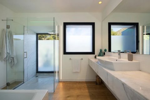 6 bedrooms house for sale in Castelldefels, Barcelona, Catalonia, Spain № 1513 - photo 23