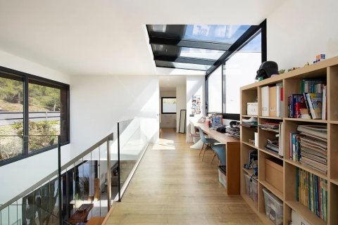 6 bedrooms house for sale in Castelldefels, Barcelona, Catalonia, Spain № 1513 - photo 18