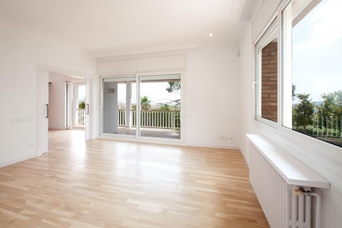7 bedrooms house for rent in Barcelona, Catalonia, Spain № 1574 - photo 13