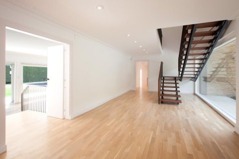 7 bedrooms house for rent in Barcelona, Catalonia, Spain № 1574 - photo 14