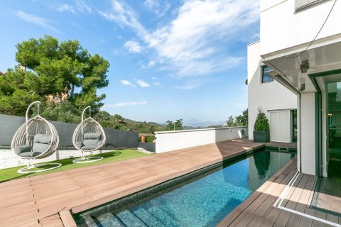 10 bedrooms house for rent in Barcelona, Catalonia, Spain № 1572 - photo 2