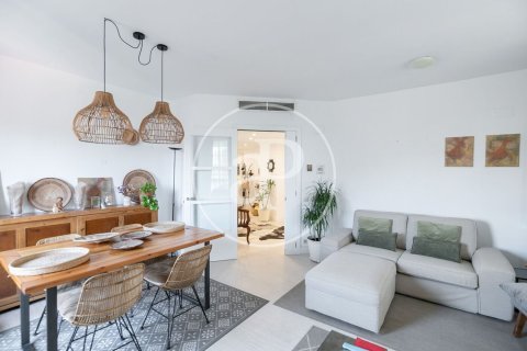 Apartamento de 4 dormitorios en venta en Sant Martí, Barcelona, Cataluña, Spain № 2435 - foto 5