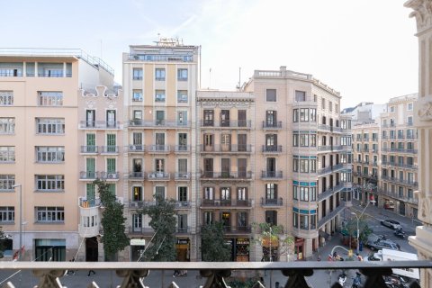 3 bedrooms apartment for sale in Barcelona, Catalonia, Spain № 1495 - photo 8