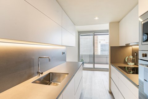 2 bedrooms apartment for sale in Barcelona, Catalonia, Spain № 1499 - photo 10