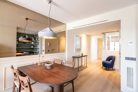 Купить квартиру в Барселона, Испания с 3 комнаты, № 1496 - фото 7
