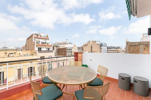 2 bedrooms apartment for sale in Barcelona, Catalonia, Spain № 1496