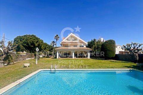 Купить виллу в Ситжес, Испания с 6 спален, 760м², № 5705 - фото 2