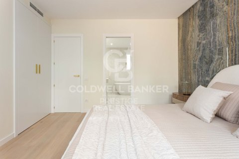 Apartamento de 5 dormitorios en venta en Barcelona, Cataluña, Spain № 5700 - foto 25