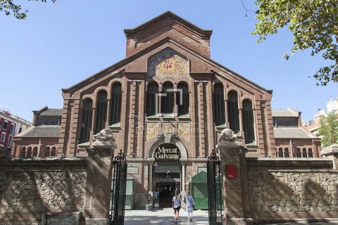 Apartamento de 4 dormitorios en venta en Barcelona, Cataluña, Spain № 8828 - foto 11