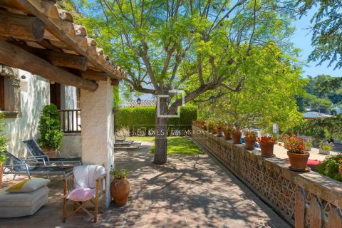 4 bedrooms finca for sale in Cabrils, Barcelona, Catalonia, Spain № 8827 - photo 10