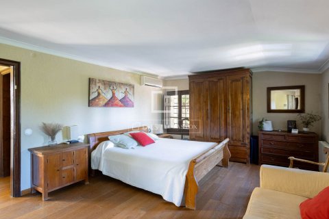 4 bedrooms finca for sale in Cabrils, Barcelona, Catalonia, Spain № 8827 - photo 15
