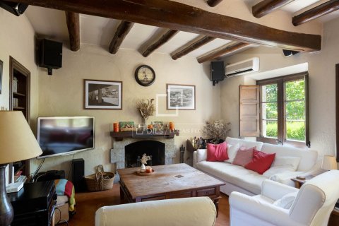 4 bedrooms finca for sale in Cabrils, Barcelona, Catalonia, Spain № 8827 - photo 29