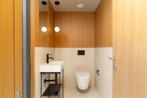 Apartamento de 4 dormitorios en venta en Barcelona, Cataluña, Spain № 6325 - foto 11