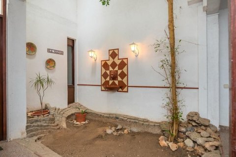 12 bedrooms house for sale in Castelldefels, Barcelona, Catalonia, Spain № 6215 - photo 20