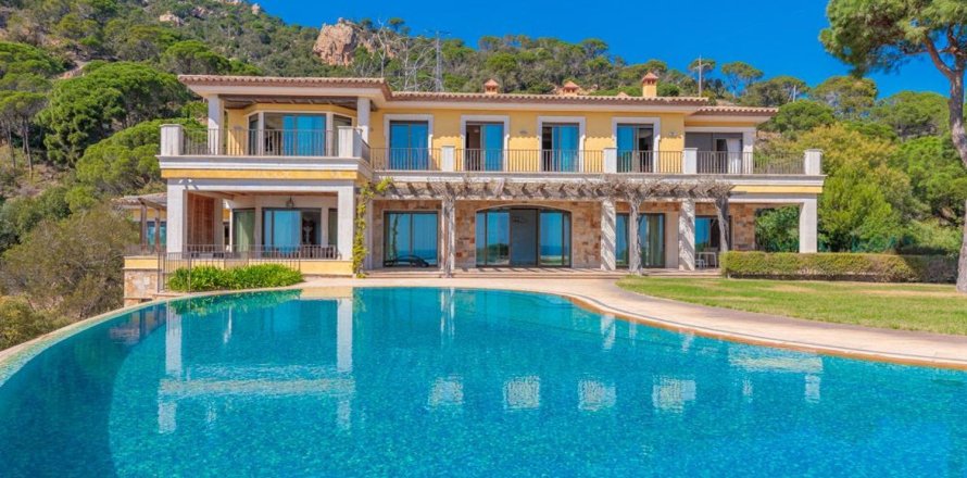 11 bedrooms house for sale in Sant Feliu de Guixols, Girona, Catalonia, Spain № 6214