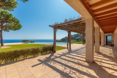 11 bedrooms house for sale in Sant Feliu de Guixols, Girona, Catalonia, Spain № 6214 - photo 7