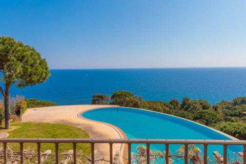 11 bedrooms house for sale in Sant Feliu de Guixols, Girona, Catalonia, Spain № 6214 - photo 23