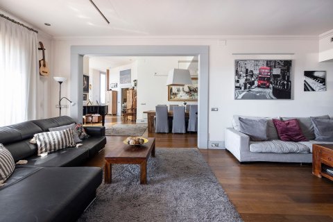 5 bedrooms apartment for sale in Barcelona, Catalonia, Spain № 6212 - photo 22