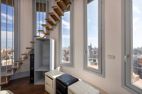 5 bedrooms apartment for sale in Barcelona, Catalonia, Spain № 6212 - photo 15